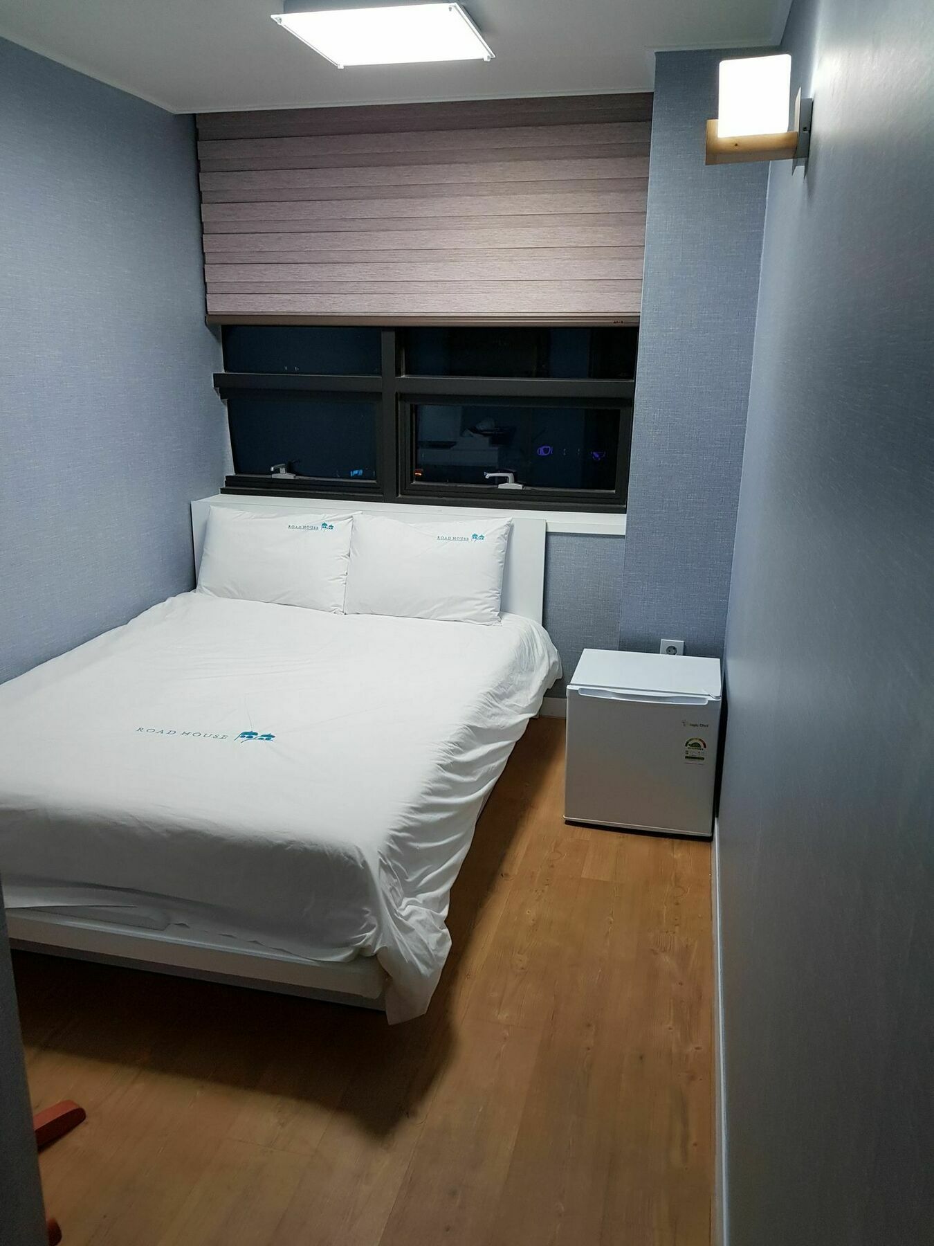 Roadhouse Hongdae Shinchon Hotel Seoul Exterior photo