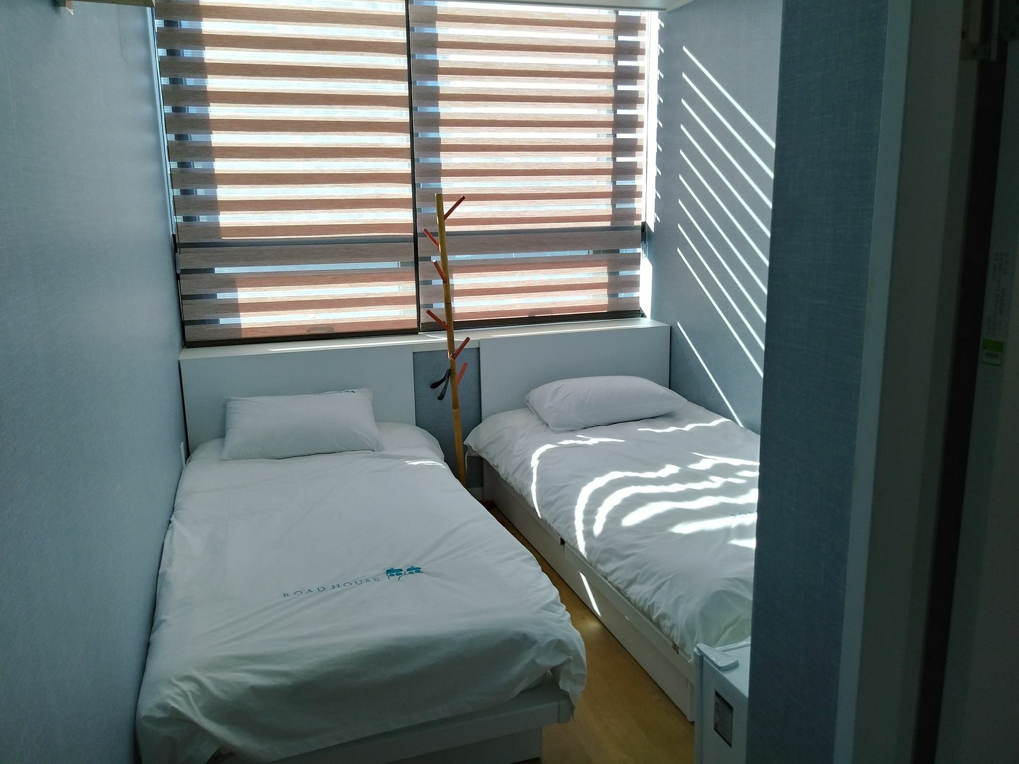 Roadhouse Hongdae Shinchon Hotel Seoul Exterior photo