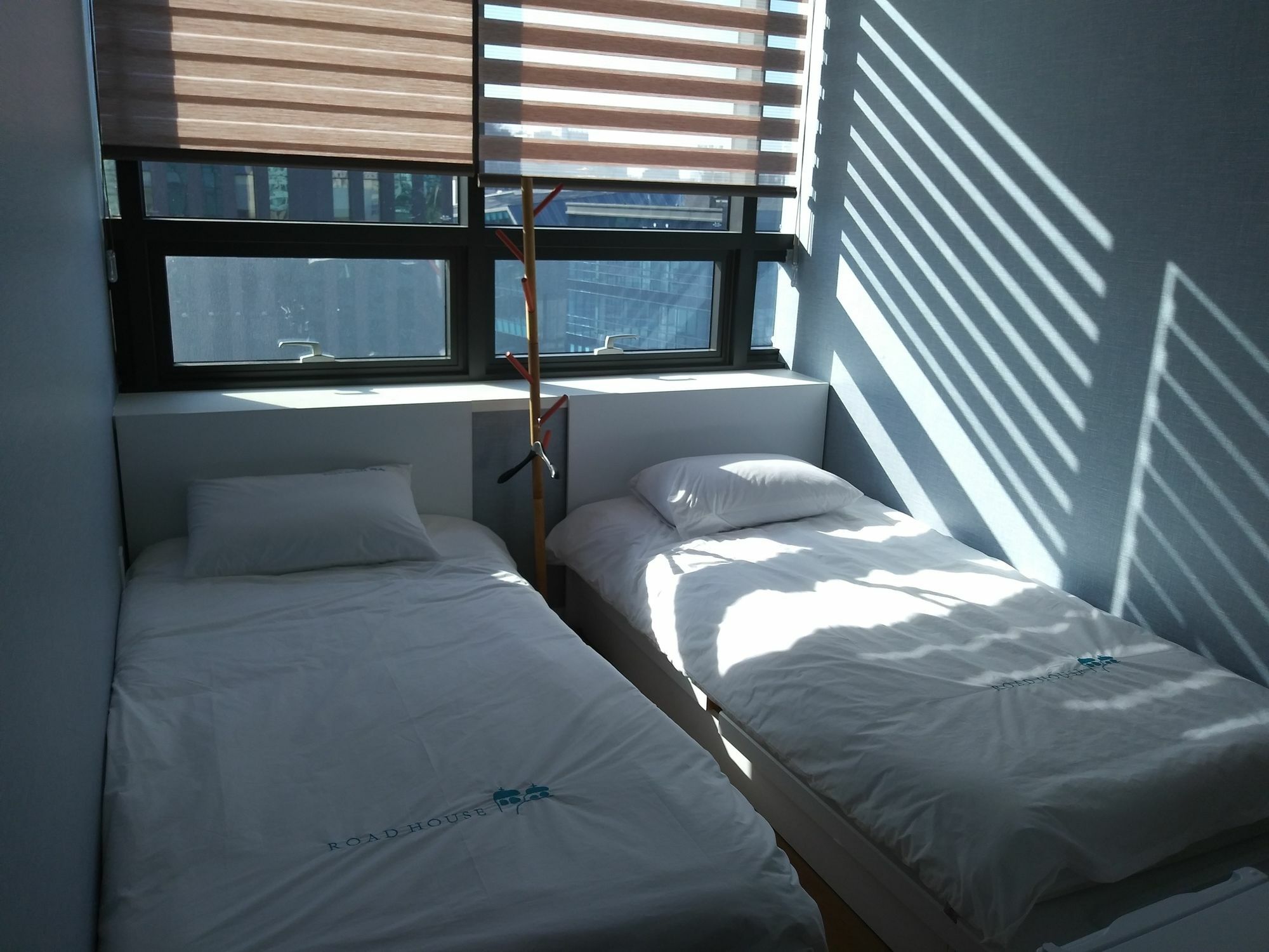 Roadhouse Hongdae Shinchon Hotel Seoul Exterior photo