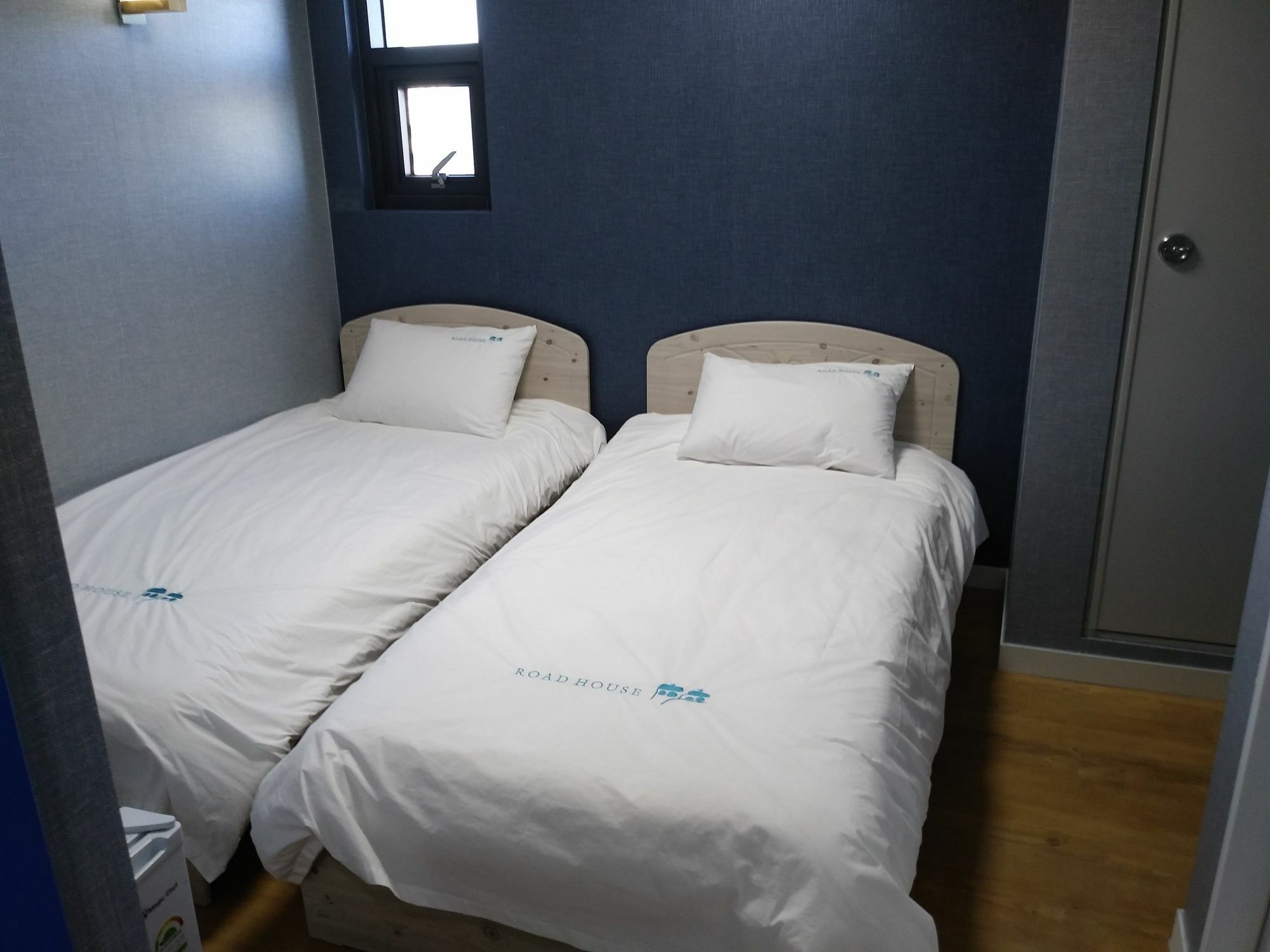 Roadhouse Hongdae Shinchon Hotel Seoul Exterior photo