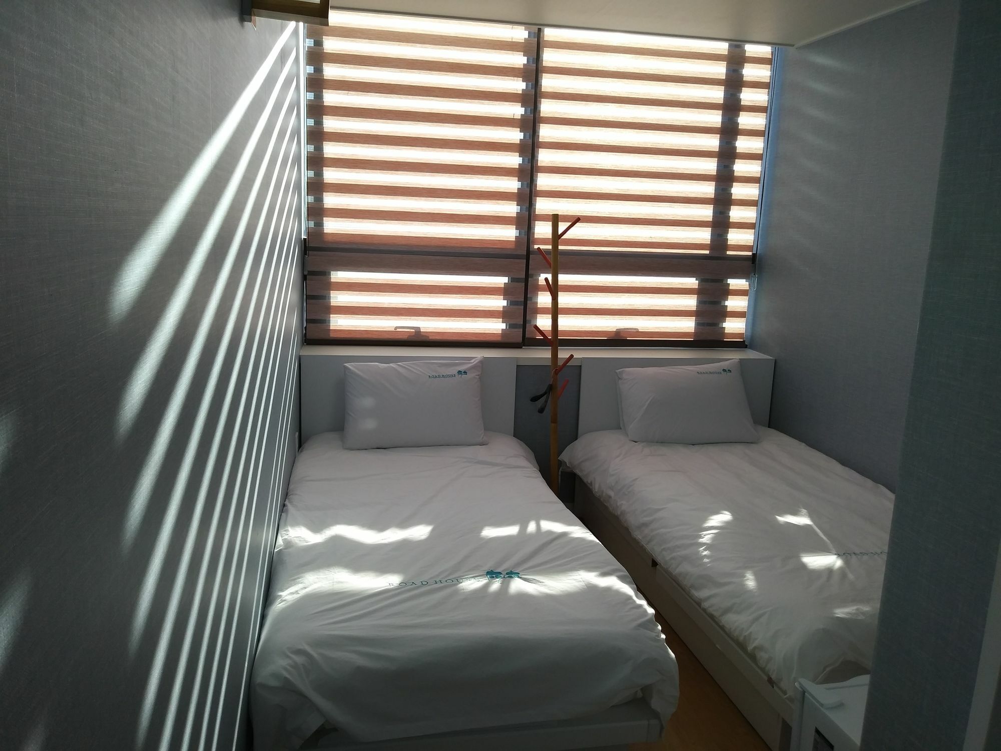 Roadhouse Hongdae Shinchon Hotel Seoul Exterior photo